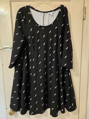 Black Swing Dress with Lipstick Print